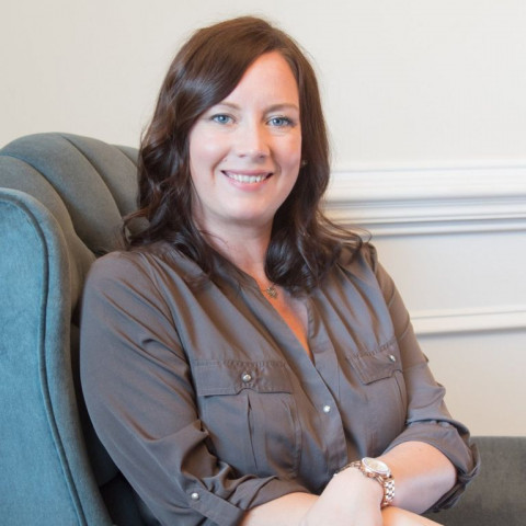 Visit Elaina Hansen